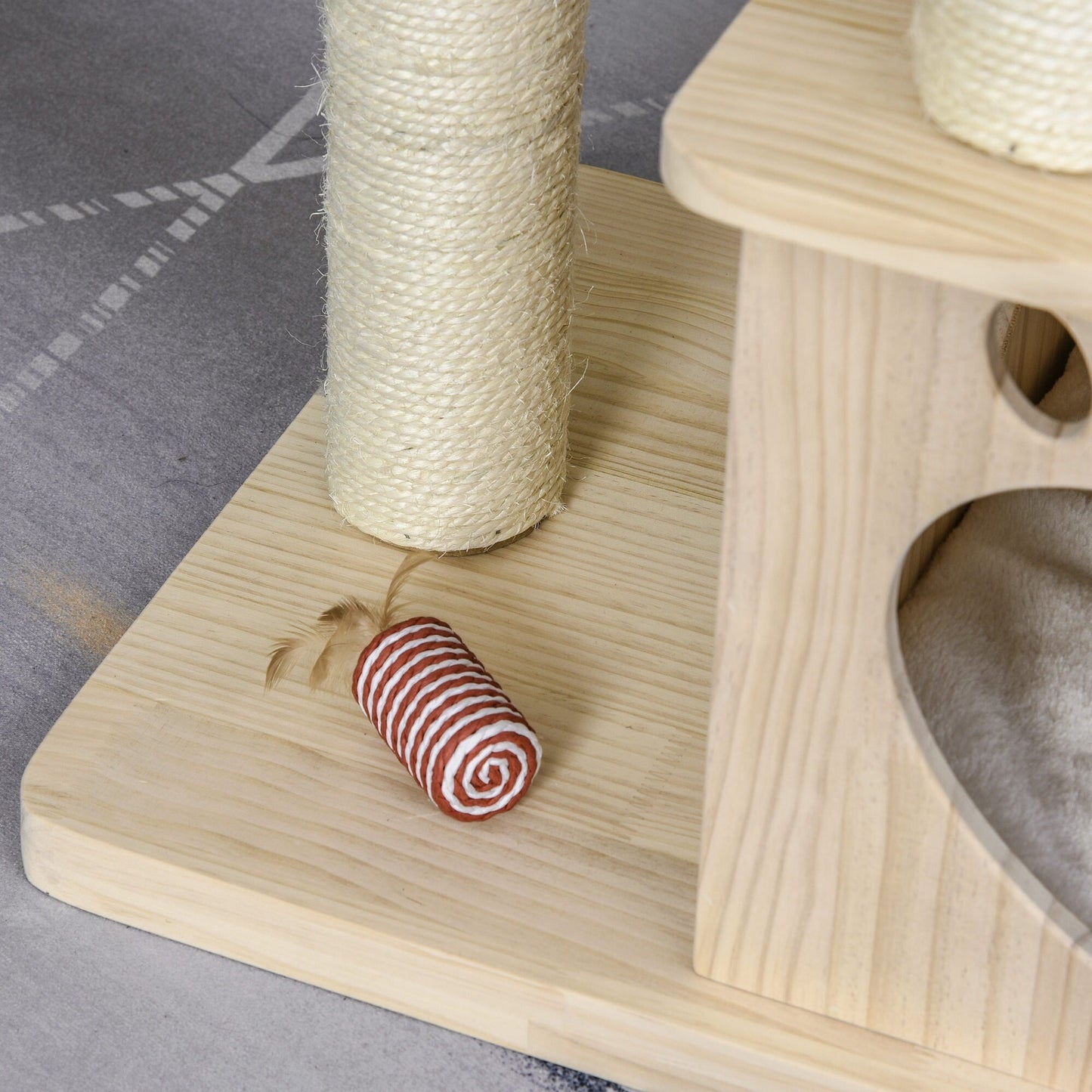 PawHut Multi-Level Cat Tree Condo Tower with Sisal-Covered Scratching Post, Activities for Kittens & Soft Cushion Luxury